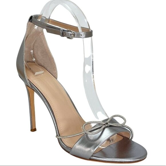 Pour La Victoire Shoes - Pour La Victoire Elanna Grey Leather Metal Bow Accent Womens Heels